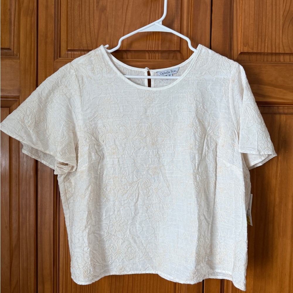 Cream Lace Short Sleeve Top